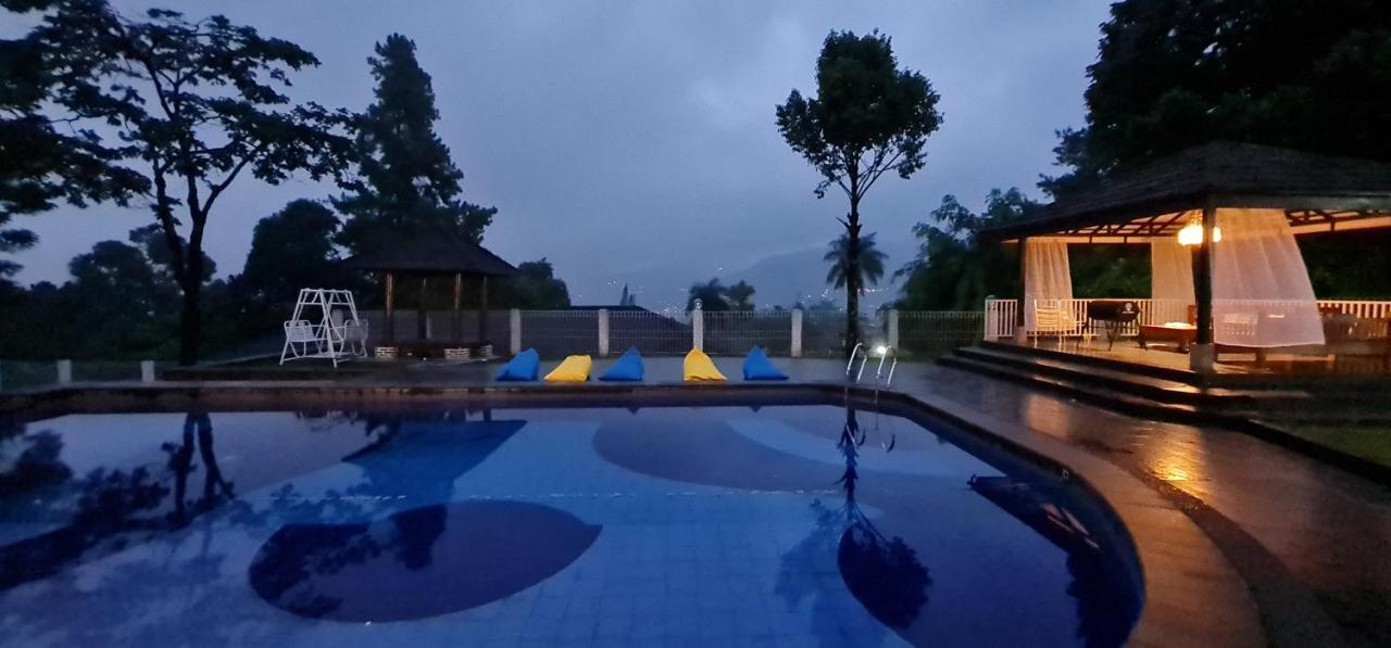 Villa Aurora Cisarua Kültér fotó
