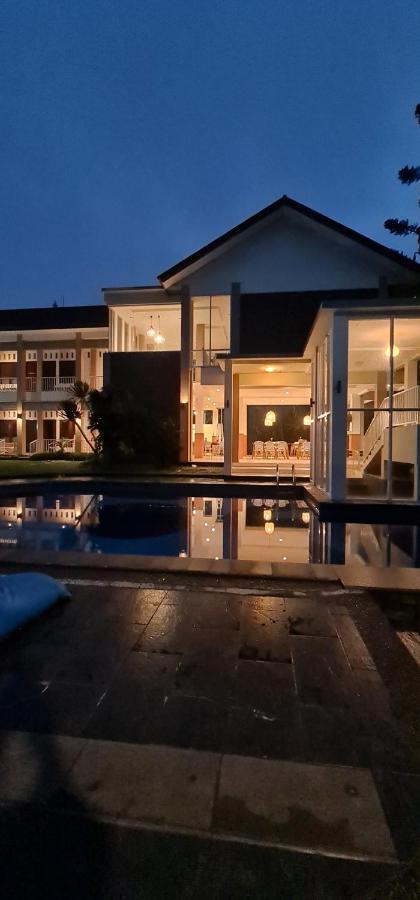 Villa Aurora Cisarua Kültér fotó